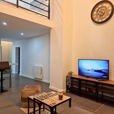 생테티엔 Grand Loft Avec Terrasse Privee 아파트 외부 사진